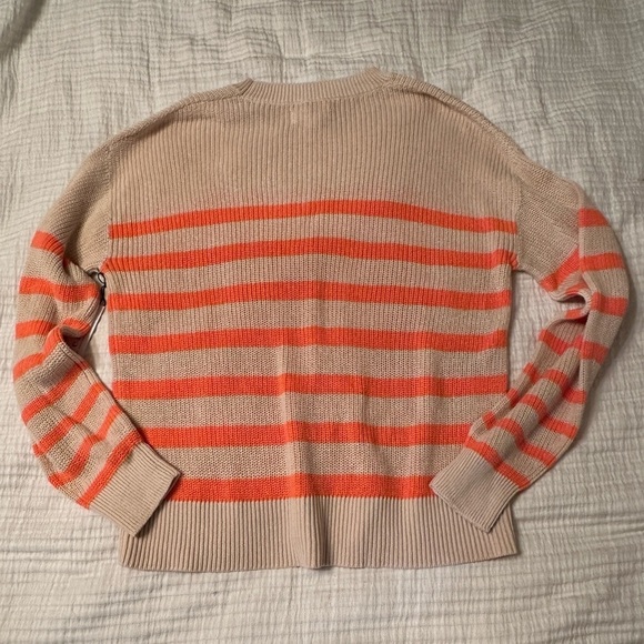 Velvet by Graham & Spencer Wren Sweater - NWT - Size L - Picture 7 of 12